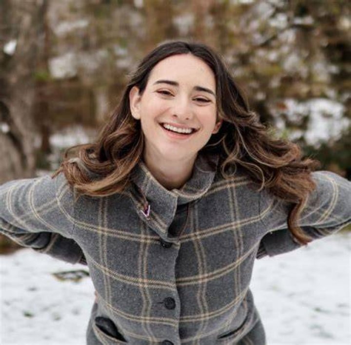 Abigail Shapiro Biography, Wiki, Net Worth, Height, Career, Education