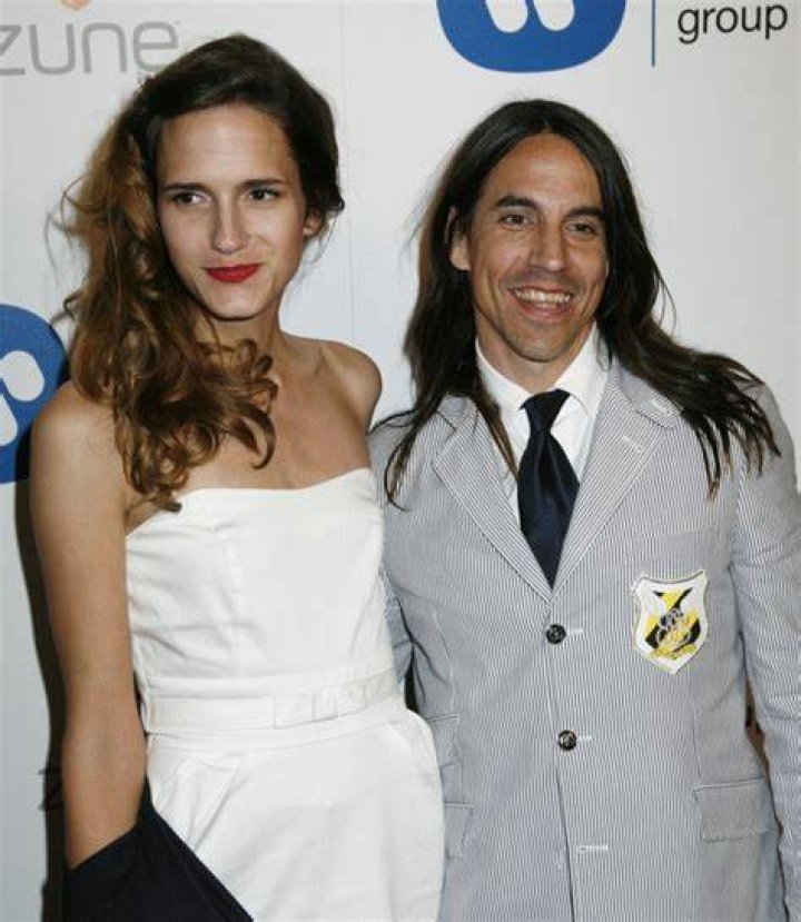 Anthony Kiedis and Heather Christie enjoy lunch