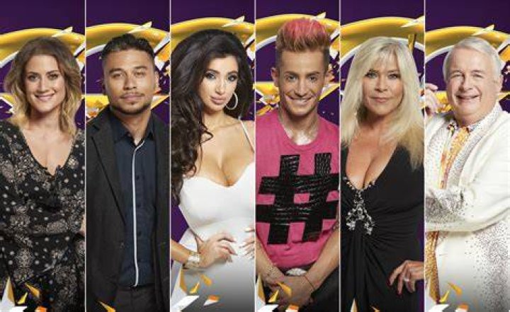 Celebrity Big Brother 2016 Nancy Dell'Olio and Jonathan Cheban 'sign