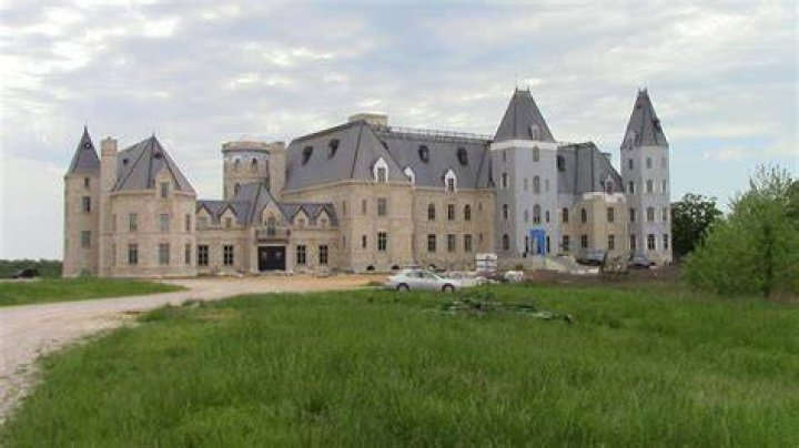 Ch&acirc;teau Pensmore in Highlandville, MO Pensmore Mansion Update May