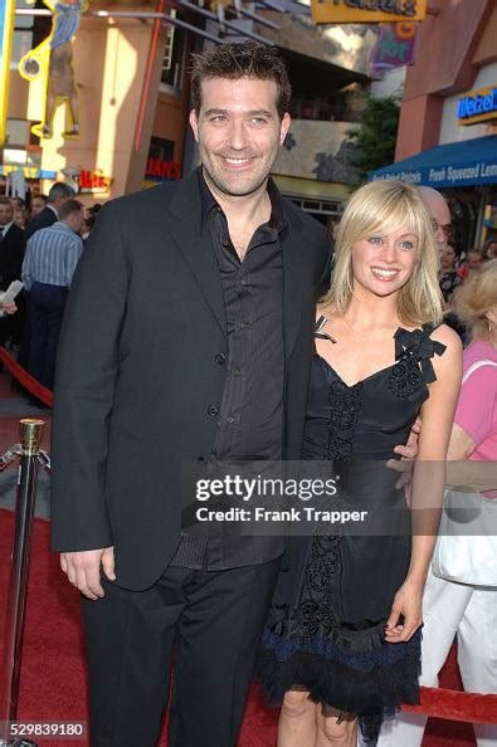 Craig Bierko Wife Is He Married To Janeane Garofalo?