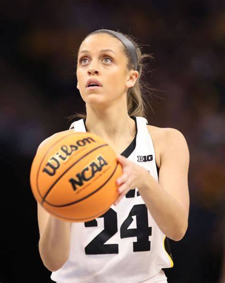 Gabbie Marshall's Path To A Higher Degree