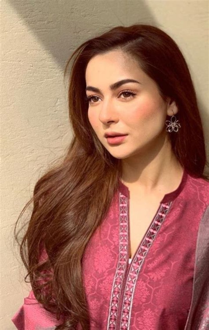 Hania Amir Biography, Wiki, Actress, Husband, Family, Ethnicity