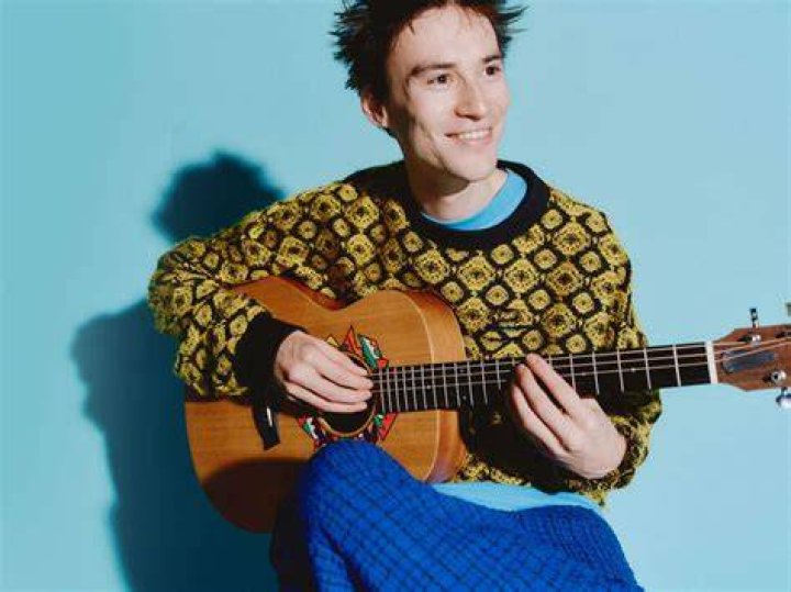 Is Jacob Collier Hitched Or Just Jammin'?