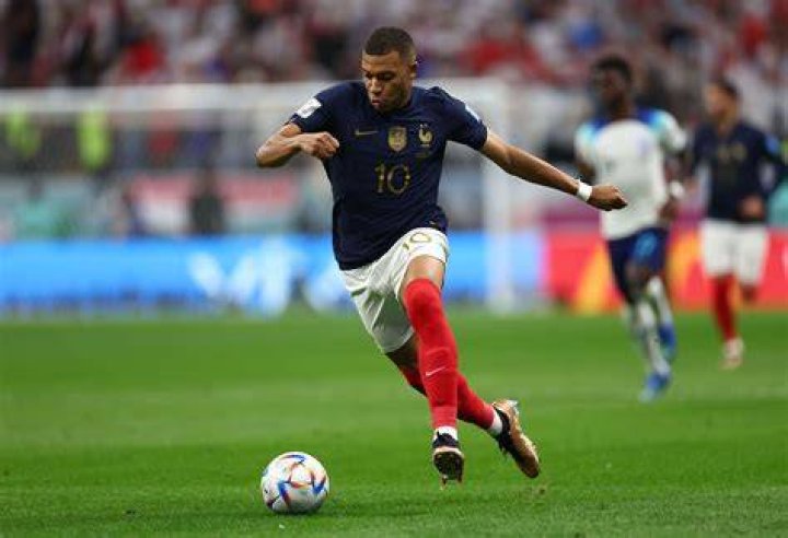Know all about Kylian Mbapp&eacute;'s Father and Mother Wilfred Mbapp&eacute; and