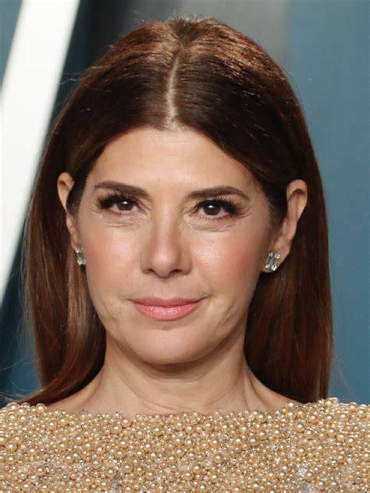 Marisa Tomei, 48, to say 'I do' with much younger beau Logan Marshall