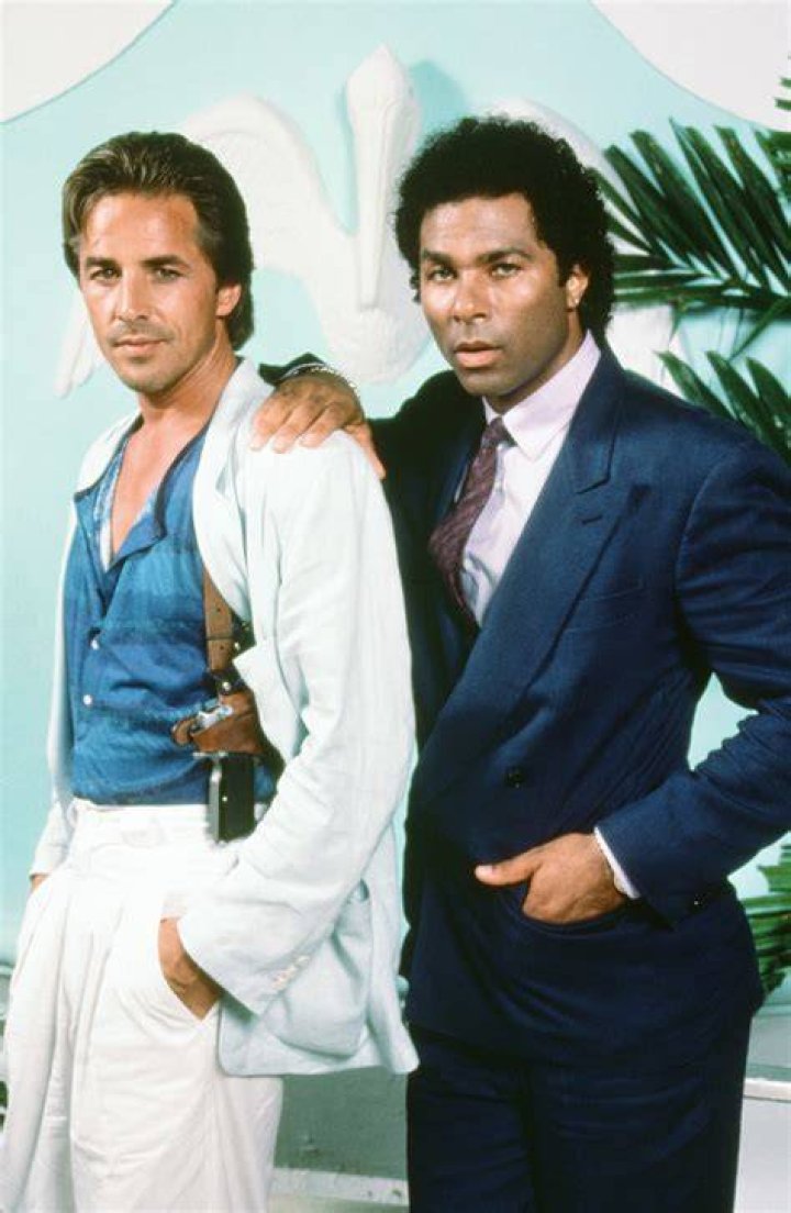 MIAMI VICE (TV 1984) DON JOHNSON, SHEENA EASTON MMVC 006 Stock Photo