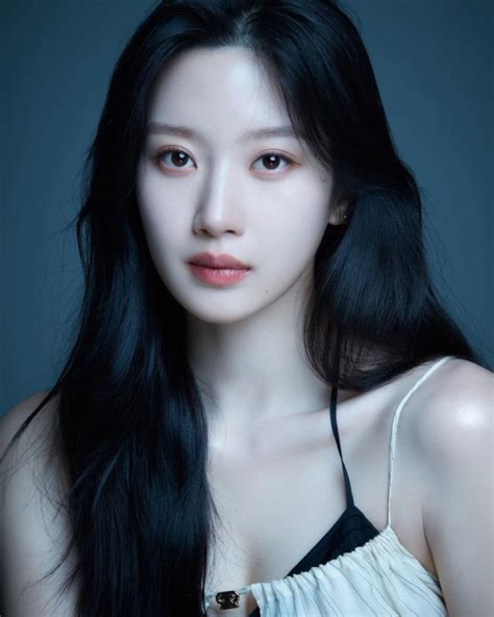 Mun Ka Young's Current Boyfriend: Uncovering The Truth
