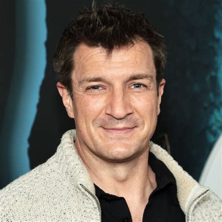Nathan Fillion Picture 40 People's Choice Awards 2013 Press Room