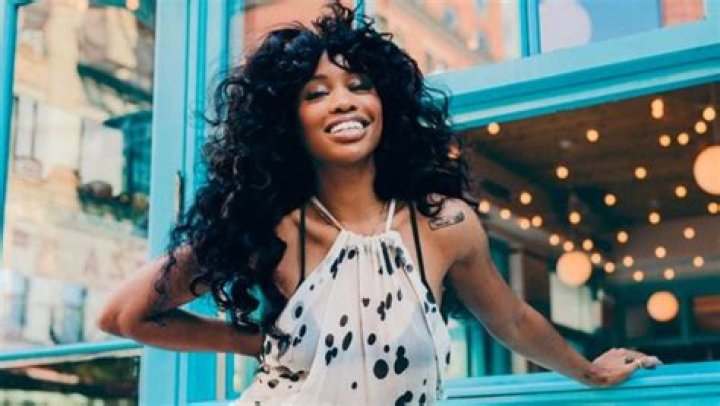 Nigeria U.S. Singer Sza Adopts Nigerian Name, Fans React