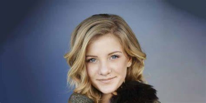Paige Hyland Et&agrave;, altezza, patrimonio netto, bio, fidanzato