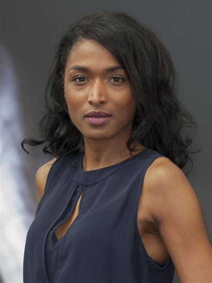 Photos (1/18) Sara Martins Comme Au Cinéma