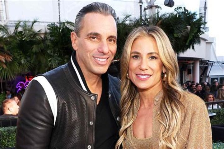 Sebastian Maniscalco 2024 Wife, net worth, tattoos, smoking & body