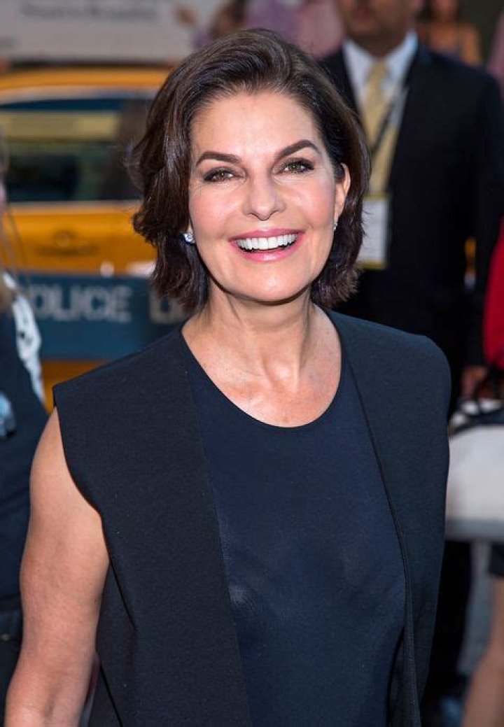 Sela Ward elected president in 'Independence Day 2'