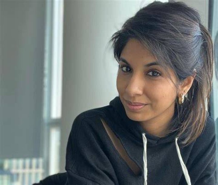 Sheena Melwani's Husband Is a Top Manager at a Law Firm and a Social