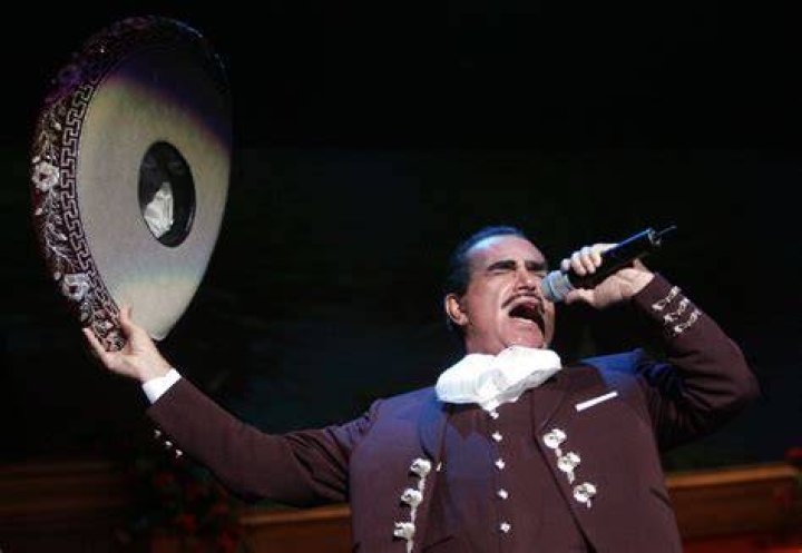 Vicente Fern&aacute;ndez, revered Mexican singer, dies at 81 Orlando's Best