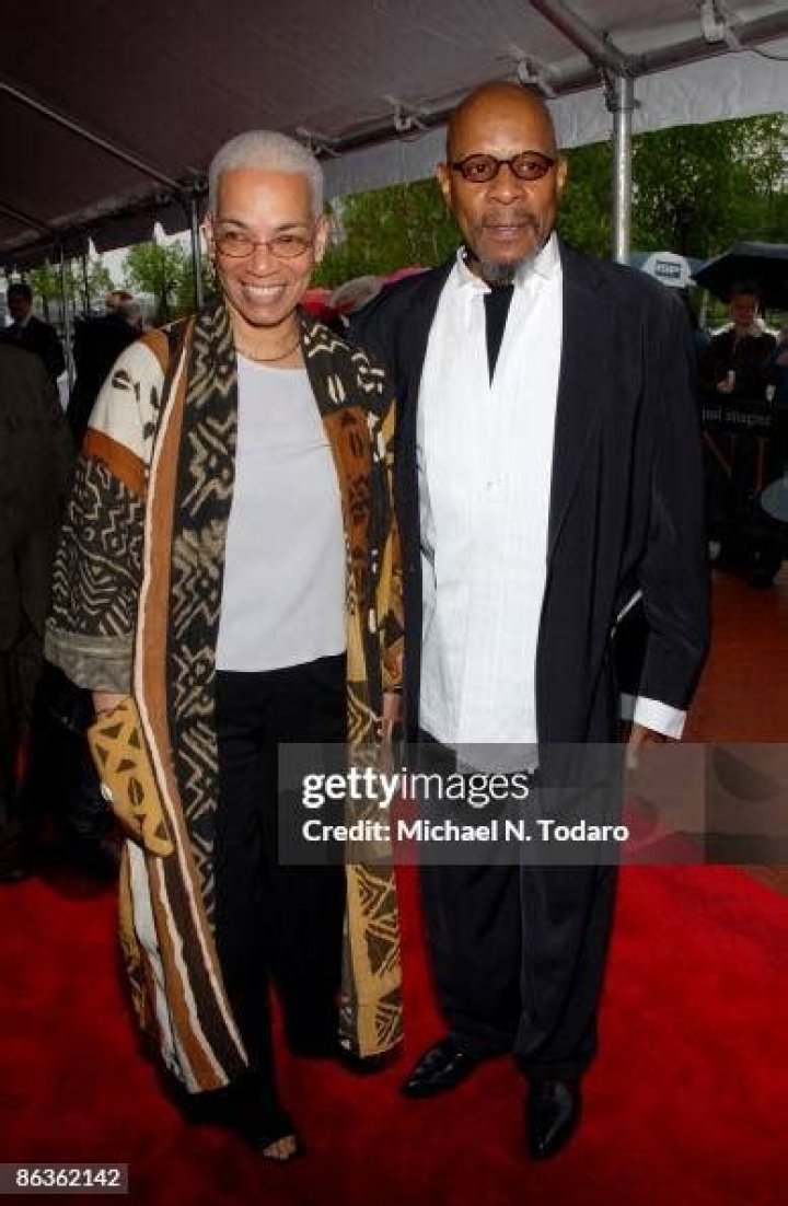 Vicki Lenora Brooks Relationships, Family, Career, & More Mitmunk
