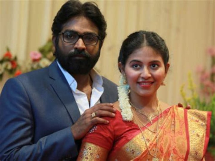 Vijay Sethupathi Family Photos Wife