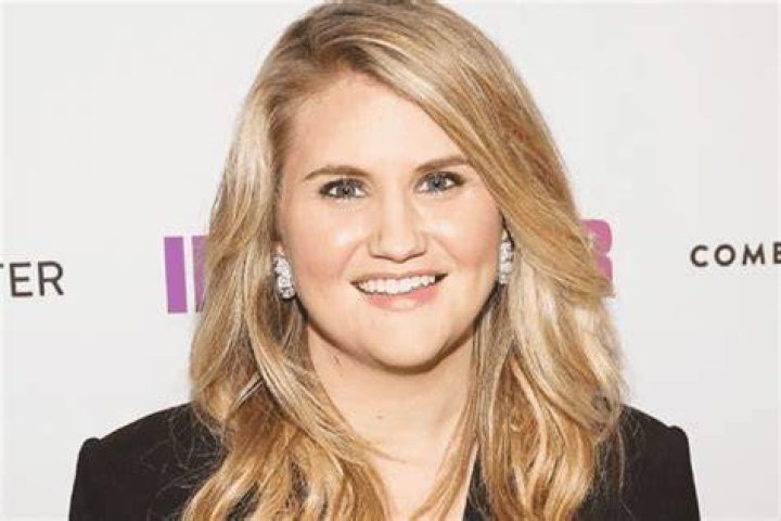 Who Is Jillian Bell&rsquo;s Boyfriend? Her Relationships Are Pretty LowKey