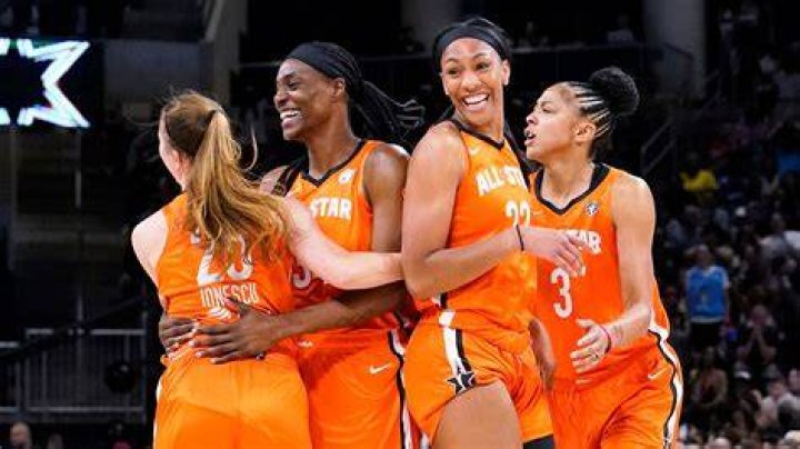 WNBA's Diana Taurasi and Wife Penny Taylor Baby Girl